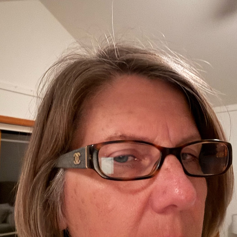 CHANEL Tortoiseshell brown and gold accent Glasses. Classic. - Picture 7 of 10